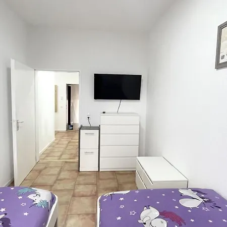 Monteurwohnung Mit Balkon In شقة دوسبرغ