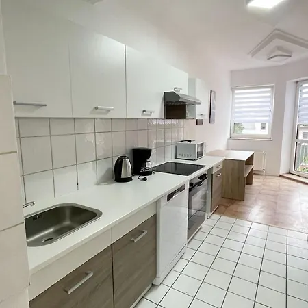 Monteurwohnung Mit Balkon In * Duisburg