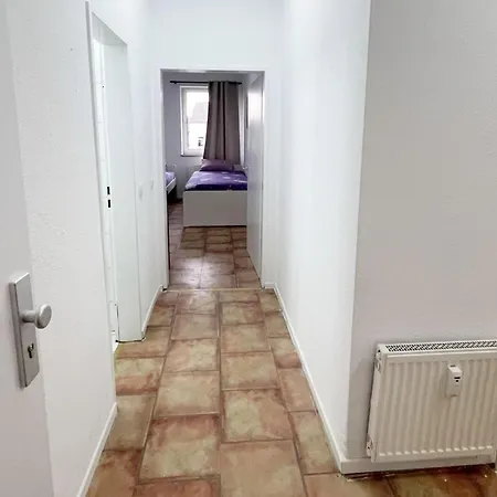 Monteurwohnung Mit Balkon In دوسبرغ