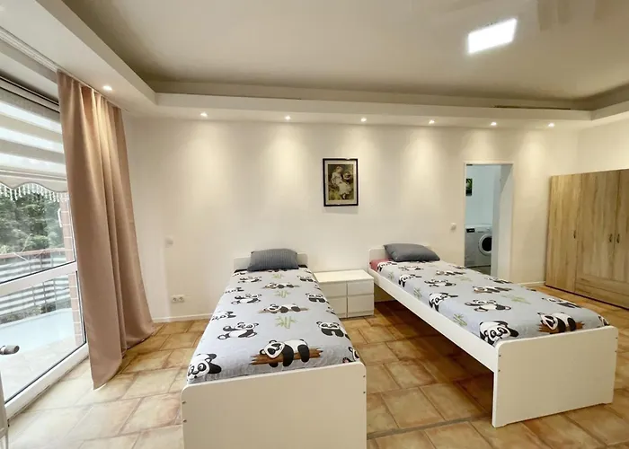 Appartement Monteurwohnung Mit Balkon In Duisburg Duisburg